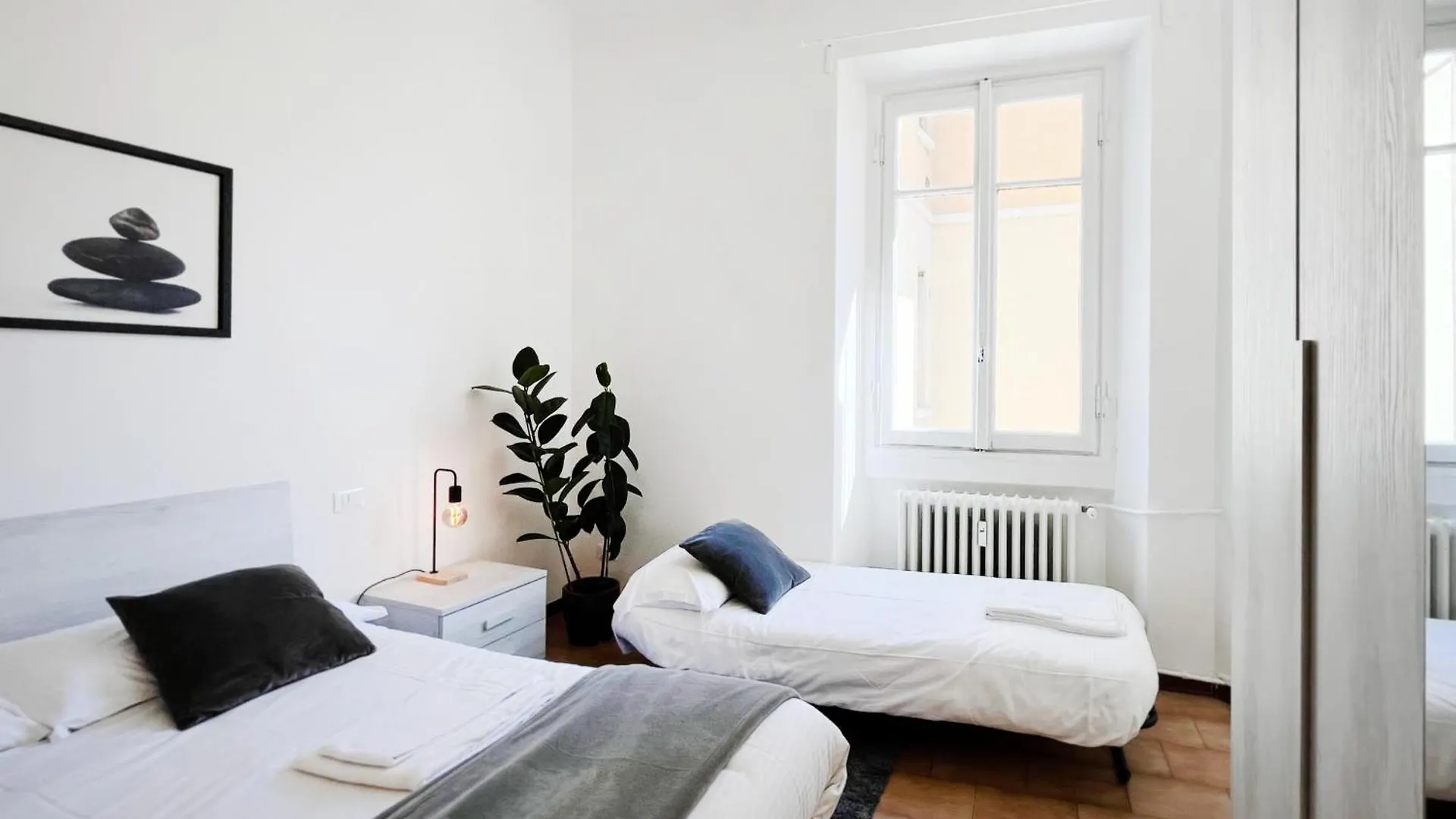 20 Min Duomo *Design Apartment* Milan Apartment